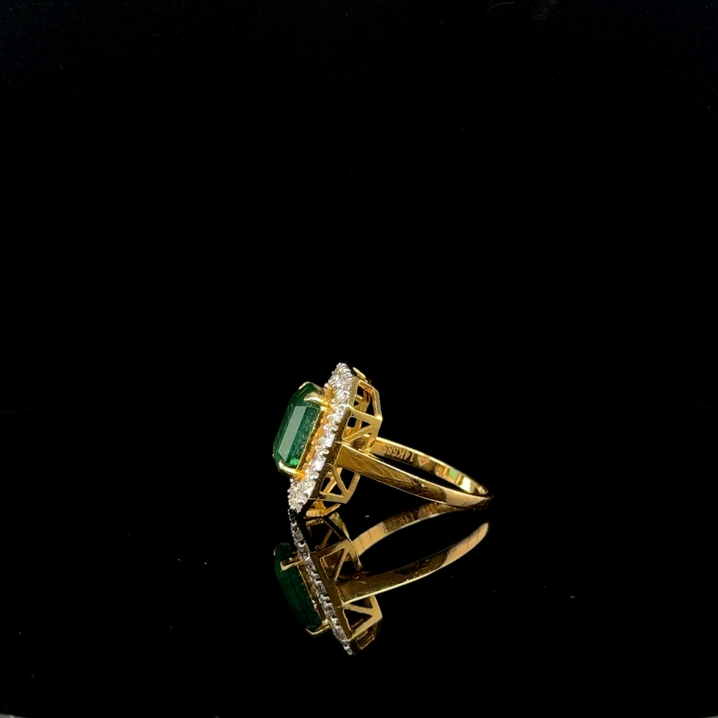 Natural Emerald and Diamond Ring