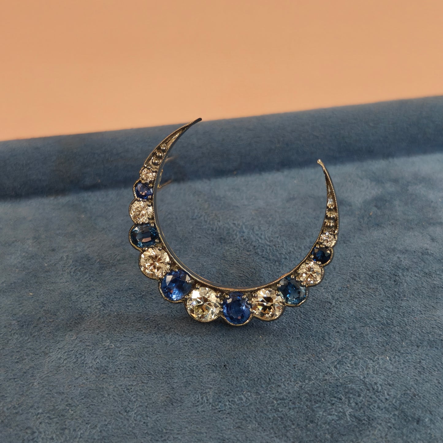 Natural Sapphire and Diamond Brooch
