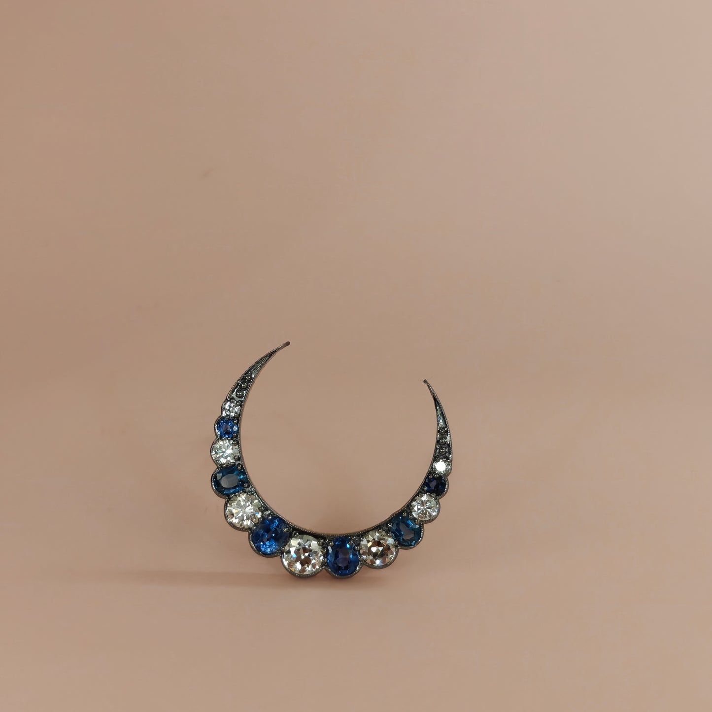 Natural Sapphire and Diamond Brooch