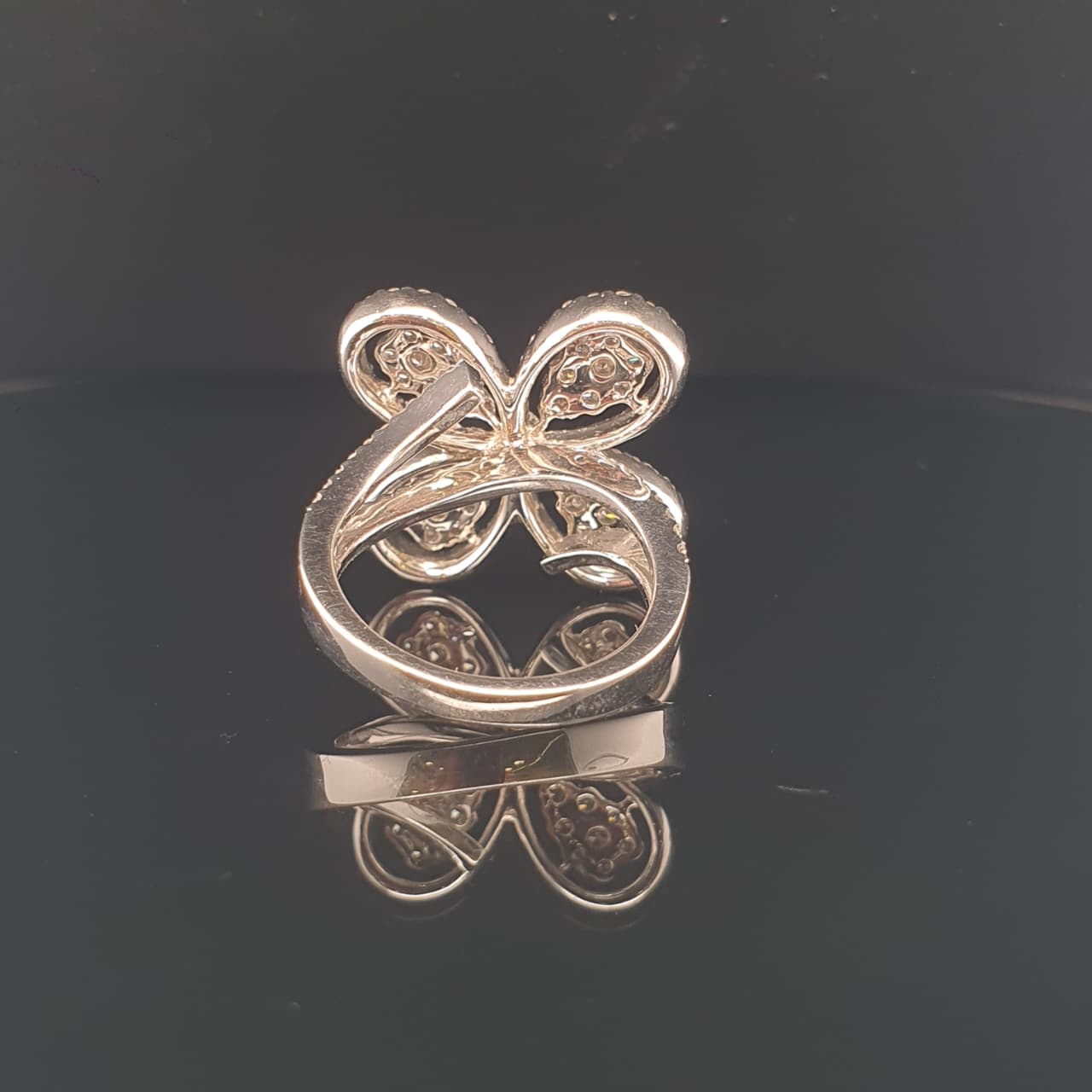 Glamour Glow Natural Diamond Cocktail Ring