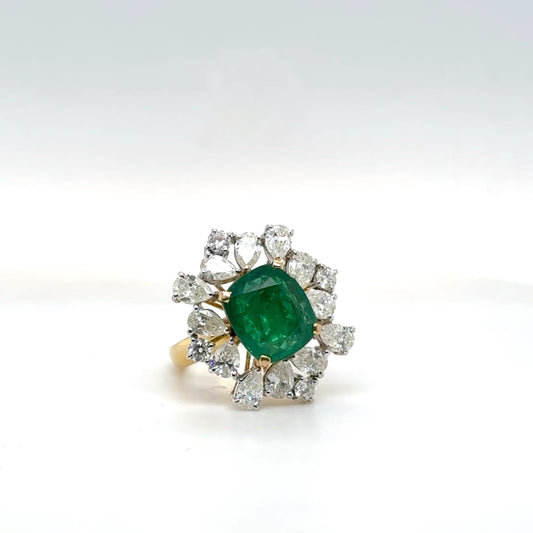 Natural Emerald and Diamond Ring
