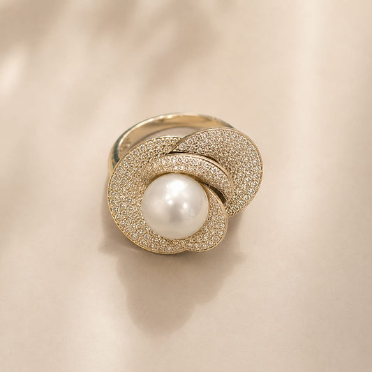 Luxury Natural South Sea Pearl & Diamond Ring